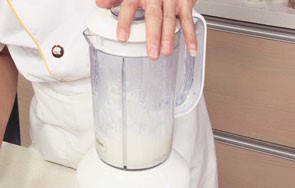 美味的苹果奶昔