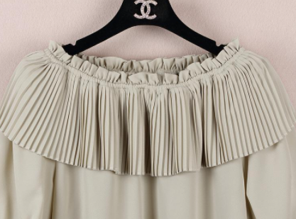 类似披肩的两个袖子叫什么