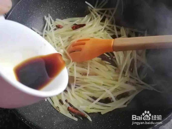 酸辣土豆丝的做法