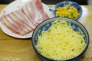 食补养生香浓玉米培根披萨的做法