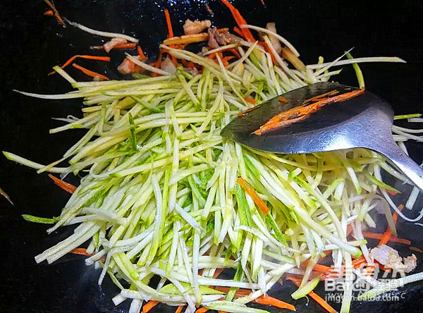 西葫芦炒三丝