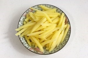 比KFC要好吃的炸薯条的做法
