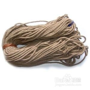 山区户外探险携带2根救命绳的用途