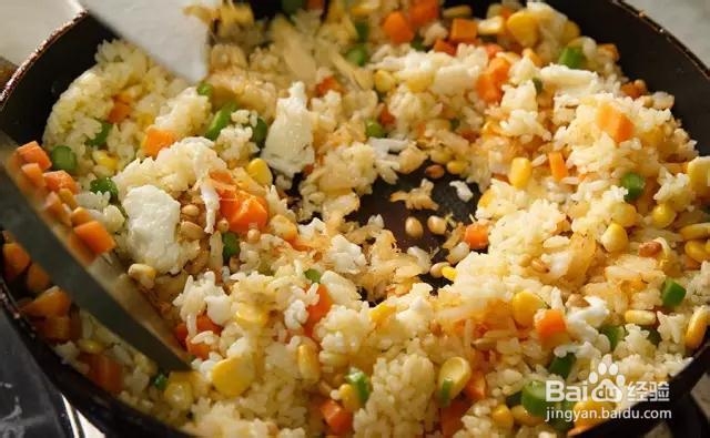 农家菜做干贝蛋白炒饭