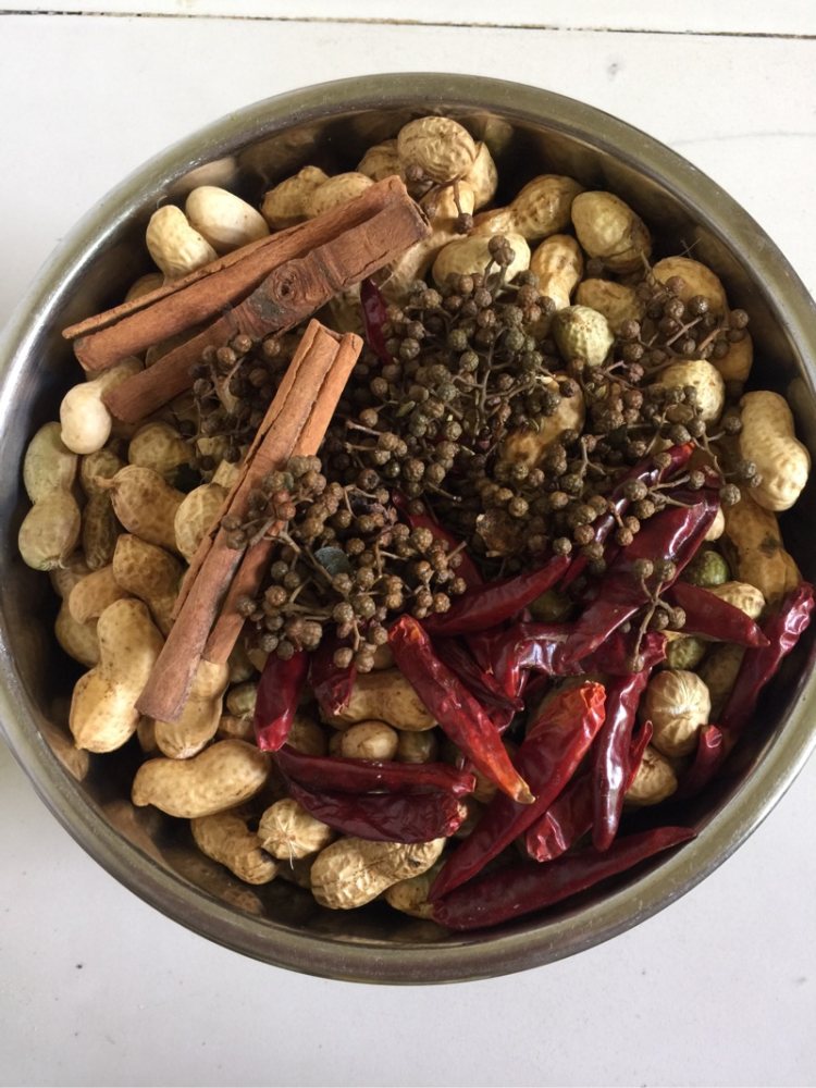 水煮花生，简单的食材，不简单的味道，棒极了！
