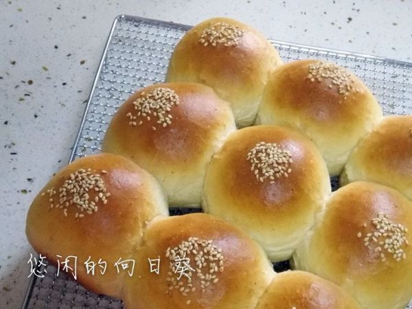 全麦芝麻小餐包