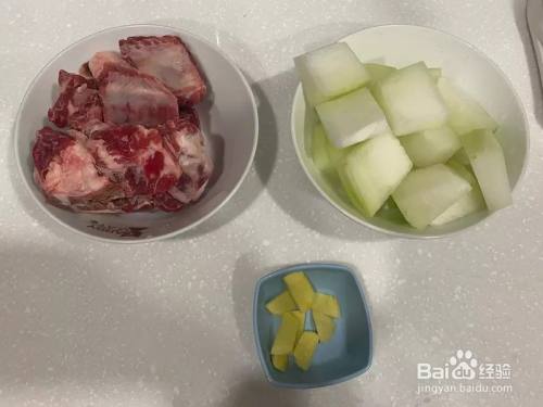 如何做出家常菜系列之冬瓜排骨汤