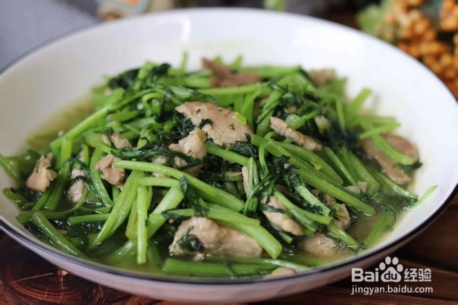 茼蒿炒肉的做法