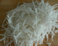 虾皮炒双丝的做法