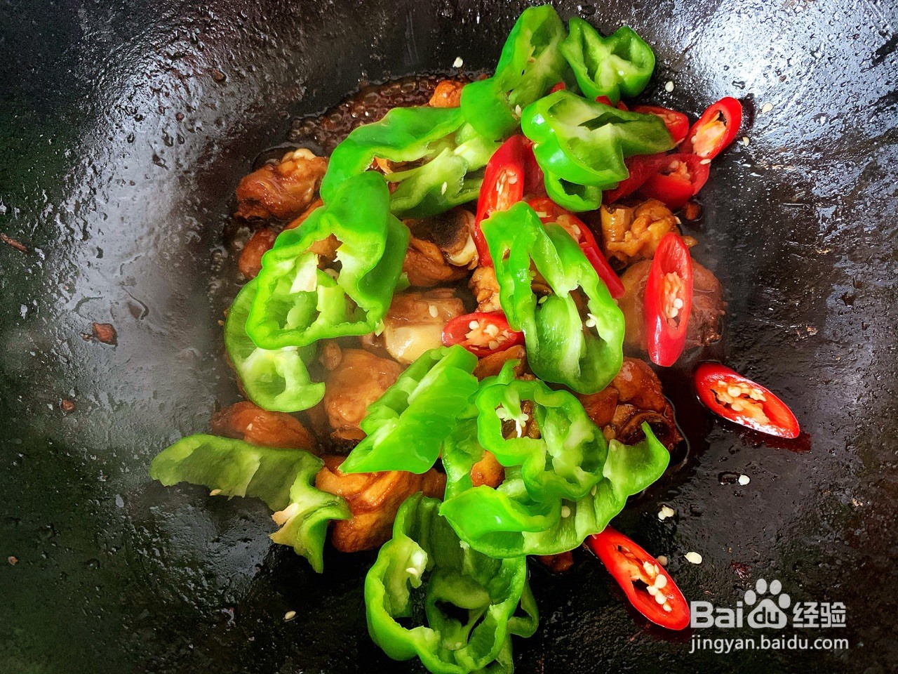 小炒鸡腿的做法