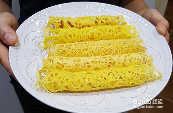 教大家做蕾丝鸡蛋卷饼