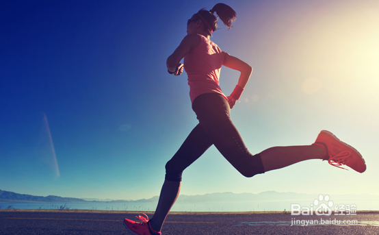 嘴唇干裂、起皮不总是因为缺水，原因在这里！