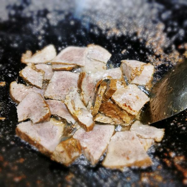 家常爆炒卤牛肉