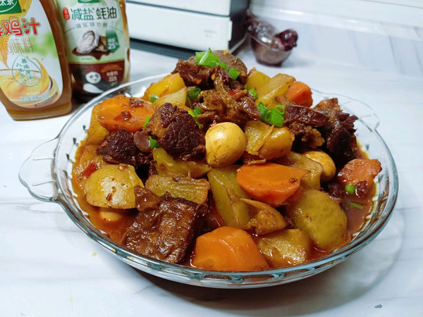 红烧牛肉烧土豆