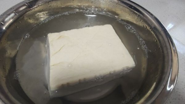 空气炸锅老豆腐蘸酱