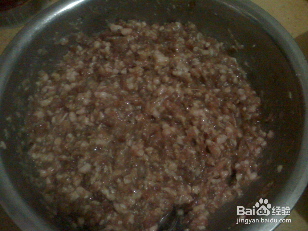 怎样包年三十猪肉酸菜馅饺子--包饺子