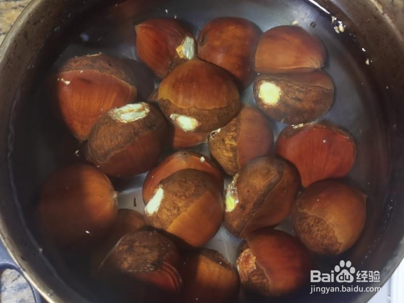 板栗烧鸡快手版的做法