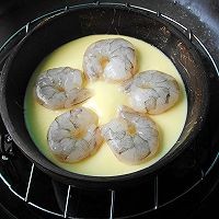 如何制作美味的虾仁蒸蛋？