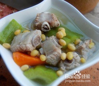夏天降暑必备--苦瓜玉米排骨汤