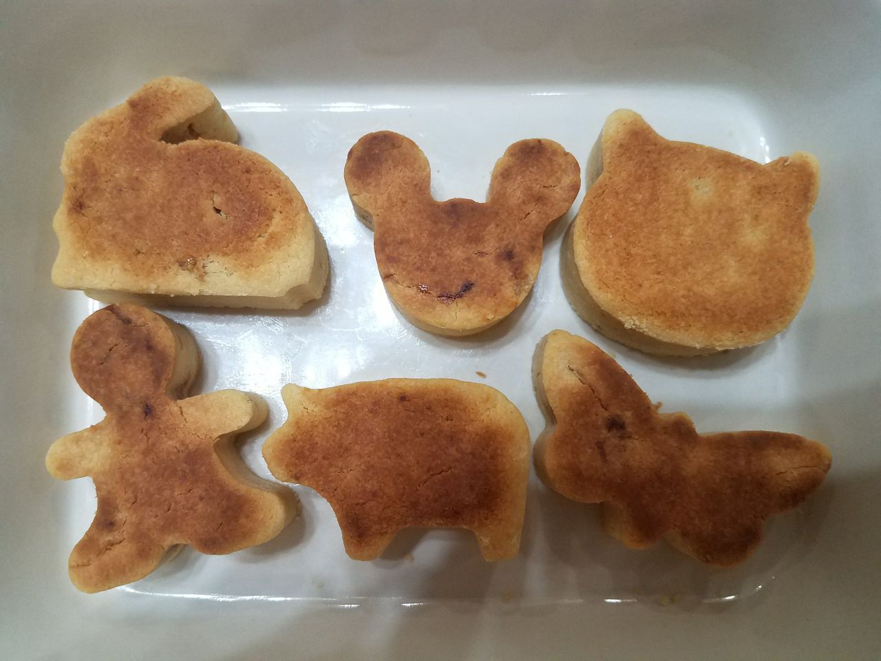 凤梨酥和菠萝酥的做法，妈妈们学会了吗？