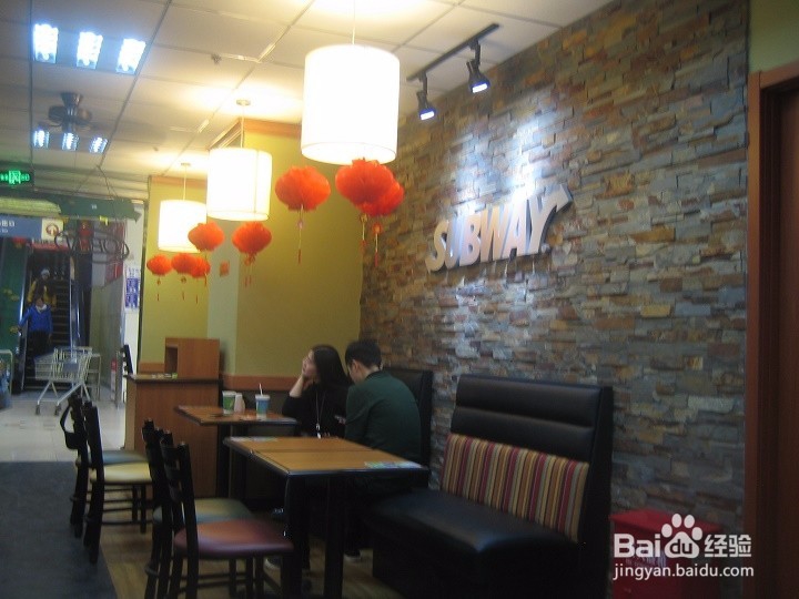 #过年# 过年怎样在室内安装彩灯