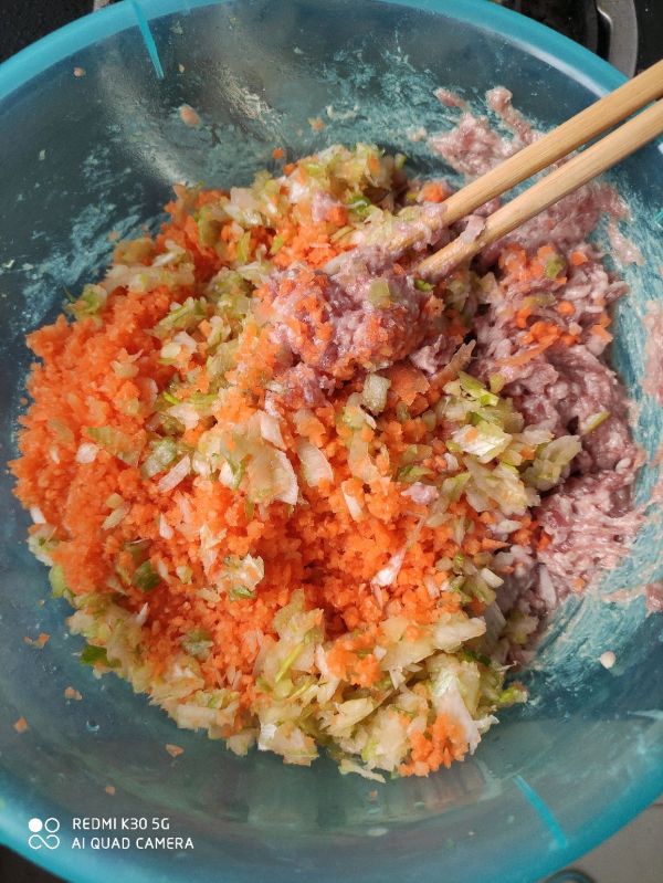 羊肉胡萝卜水饺