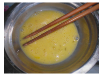 鱿鱼酸辣汤的做法