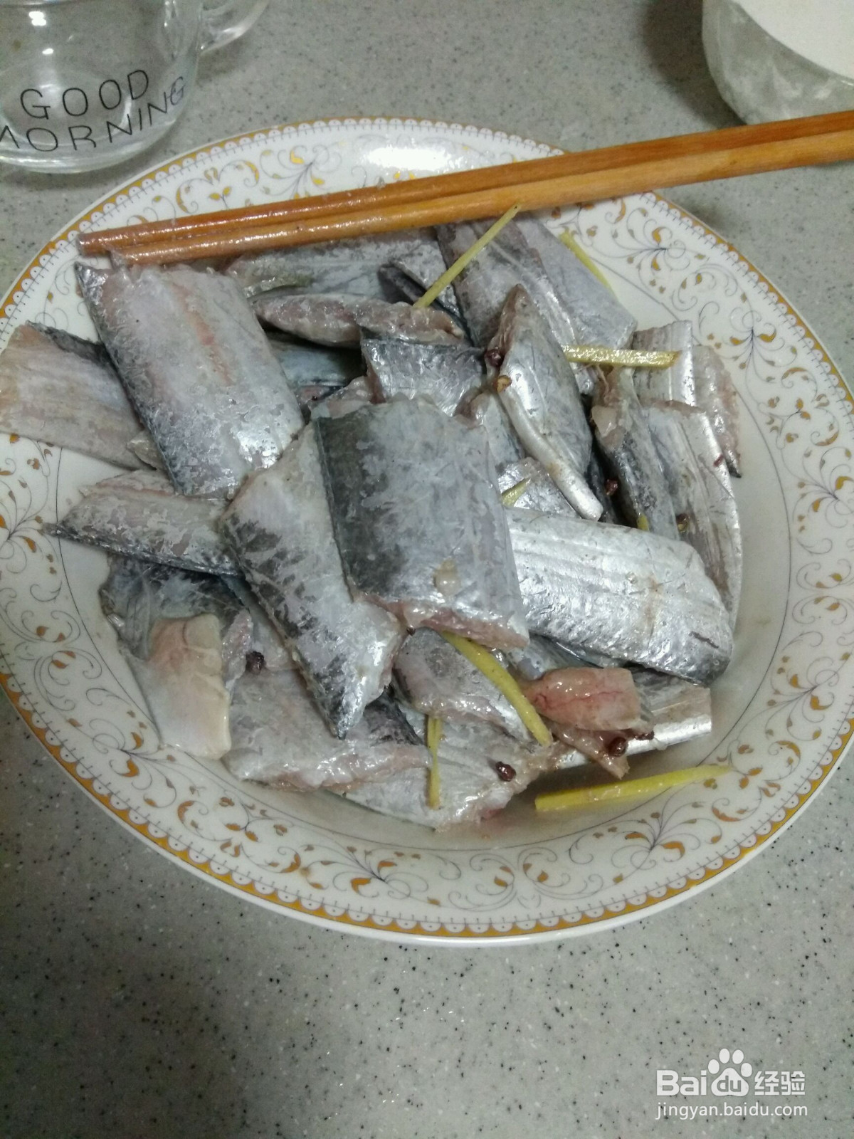 挂糊煎带鱼的做法