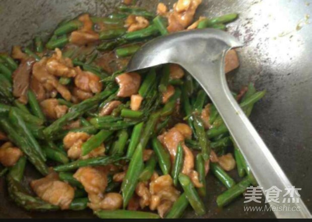 蚝油芦笋炒肉