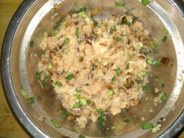 白玉灯笼椒酿肉