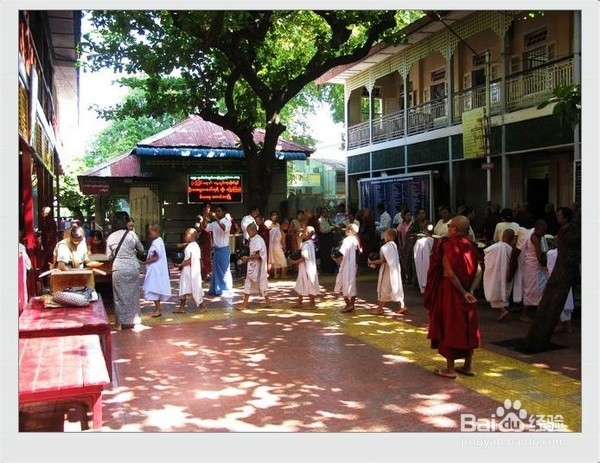 古老的缅甸马哈木尼寺游记