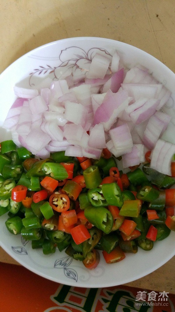 双椒鸡捞面的做法