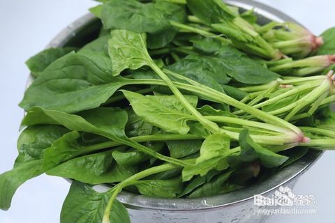 鸡蛋木耳这么做，素菜比肉菜还好吃