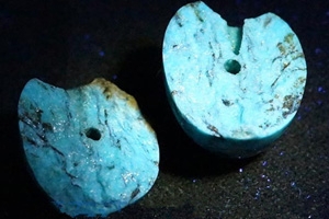 紫光灯鉴别绿松石准确吗?