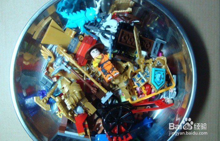 积木场景搭建之路人甲与未来骑士