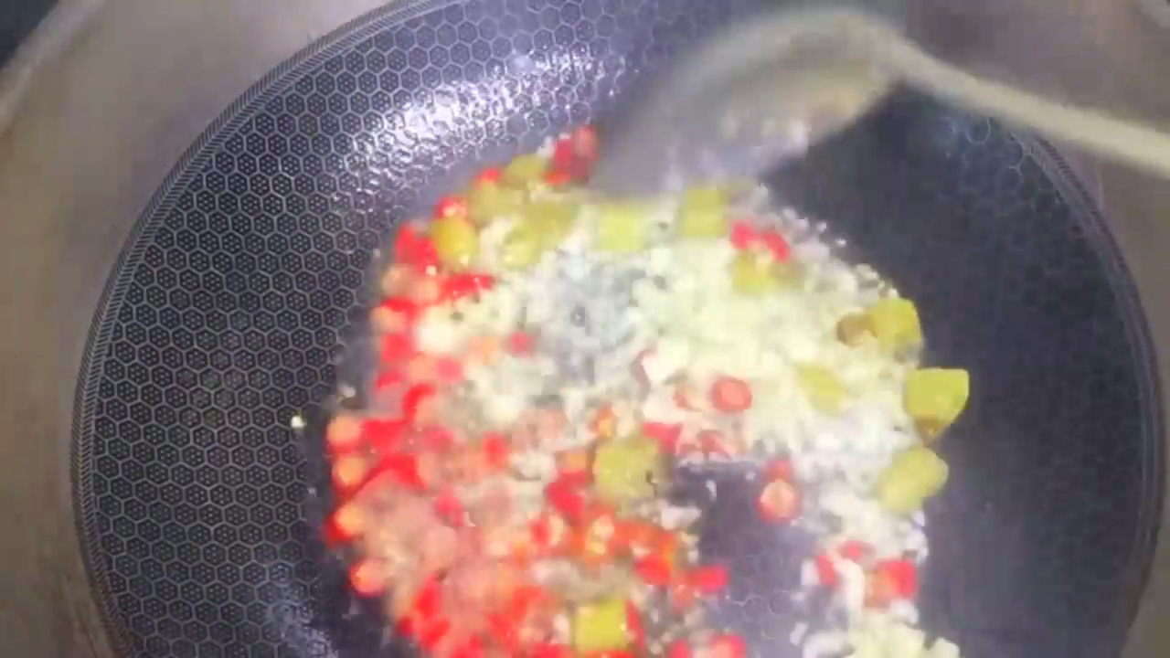 怎样做蒜香凤爪？