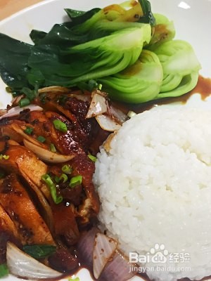 黑胡椒焗鸡腿饭