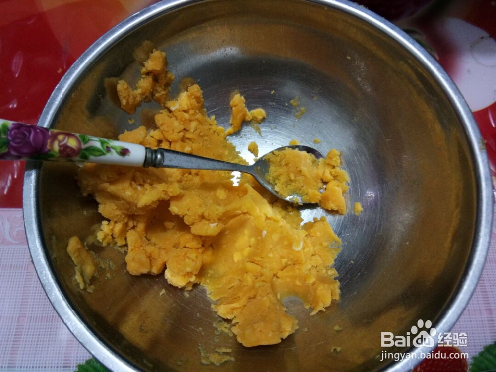 怎么吃都不腻的肉松青团