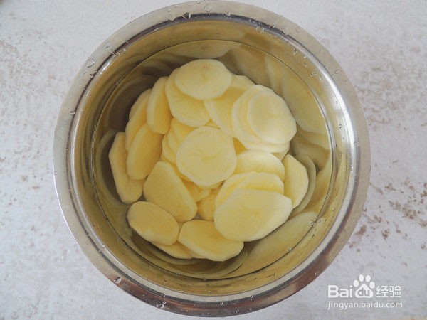 香辣爽口的凉拌土豆片