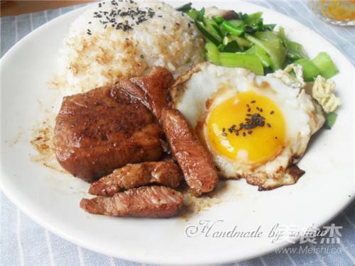 煎猪排饭的做法
