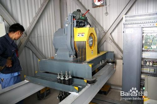 电梯机房噪音如何解决