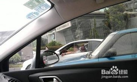 汽车钥匙丢了怎么配