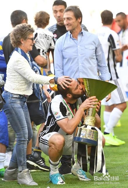 离开皇马后再没和C罗联系,他不是我榜样!