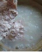 产妇食谱：牛奶花生粥