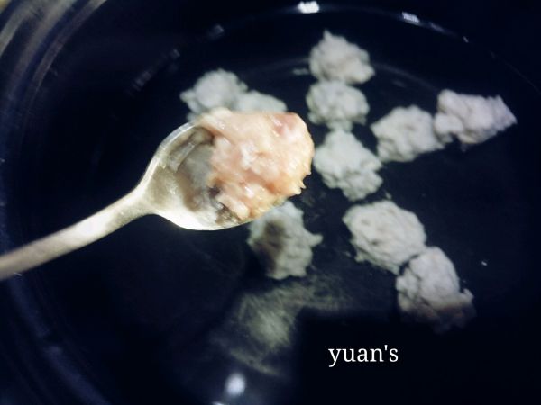 冬瓜小白菜丸子汤