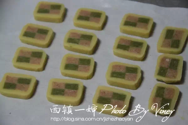 三色马赛克饼干