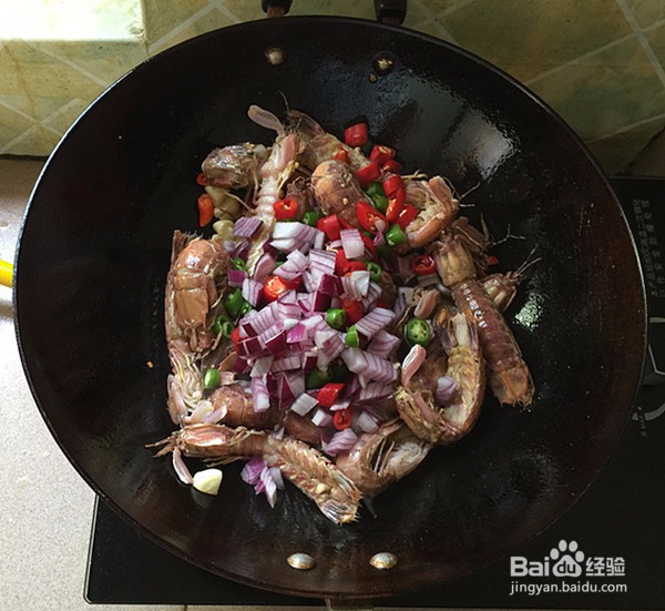 如何做出好吃的香辣美味皮皮虾