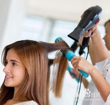 怎样正确的吹干头发？