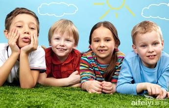 如何制作电子手抄报?