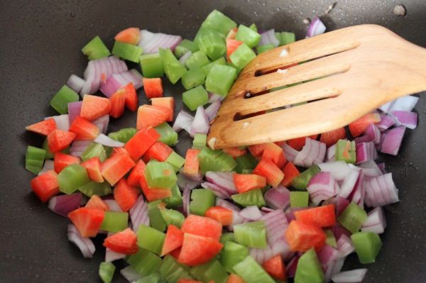 少油彩蔬炒牛肉末